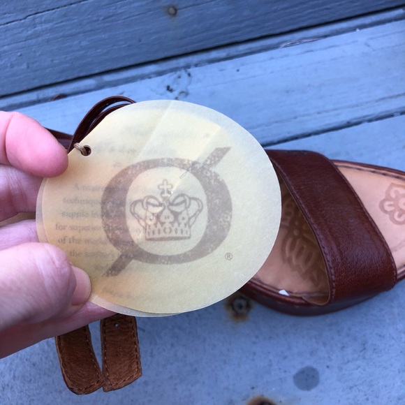 BORN ankle strap wedge 9/40.5 NEW - Picture 7 of 9